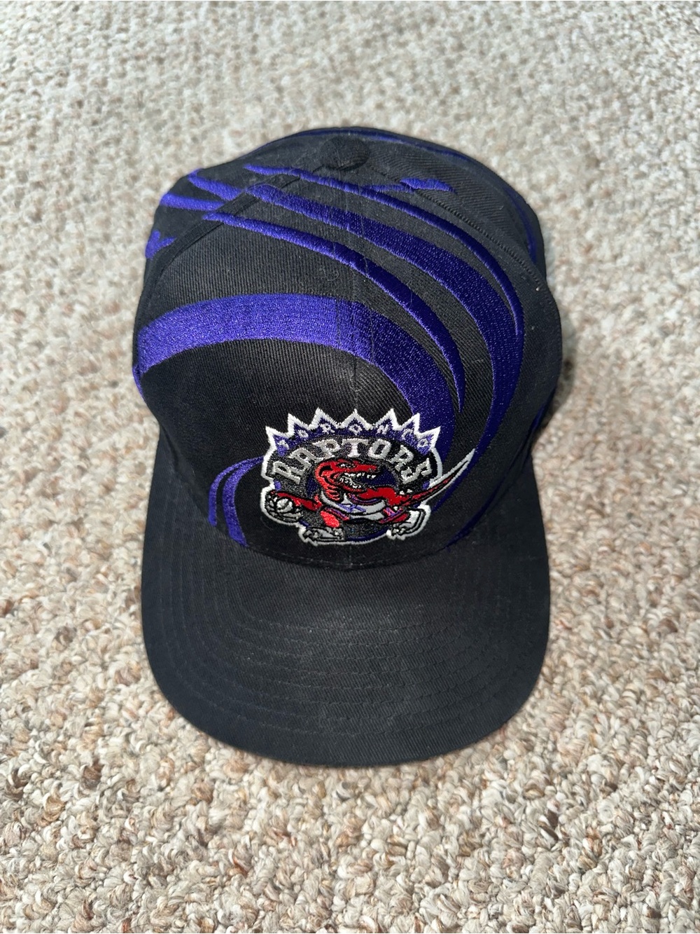 Mitchell & Ness Black and Purple Toronto Raptors Snapback